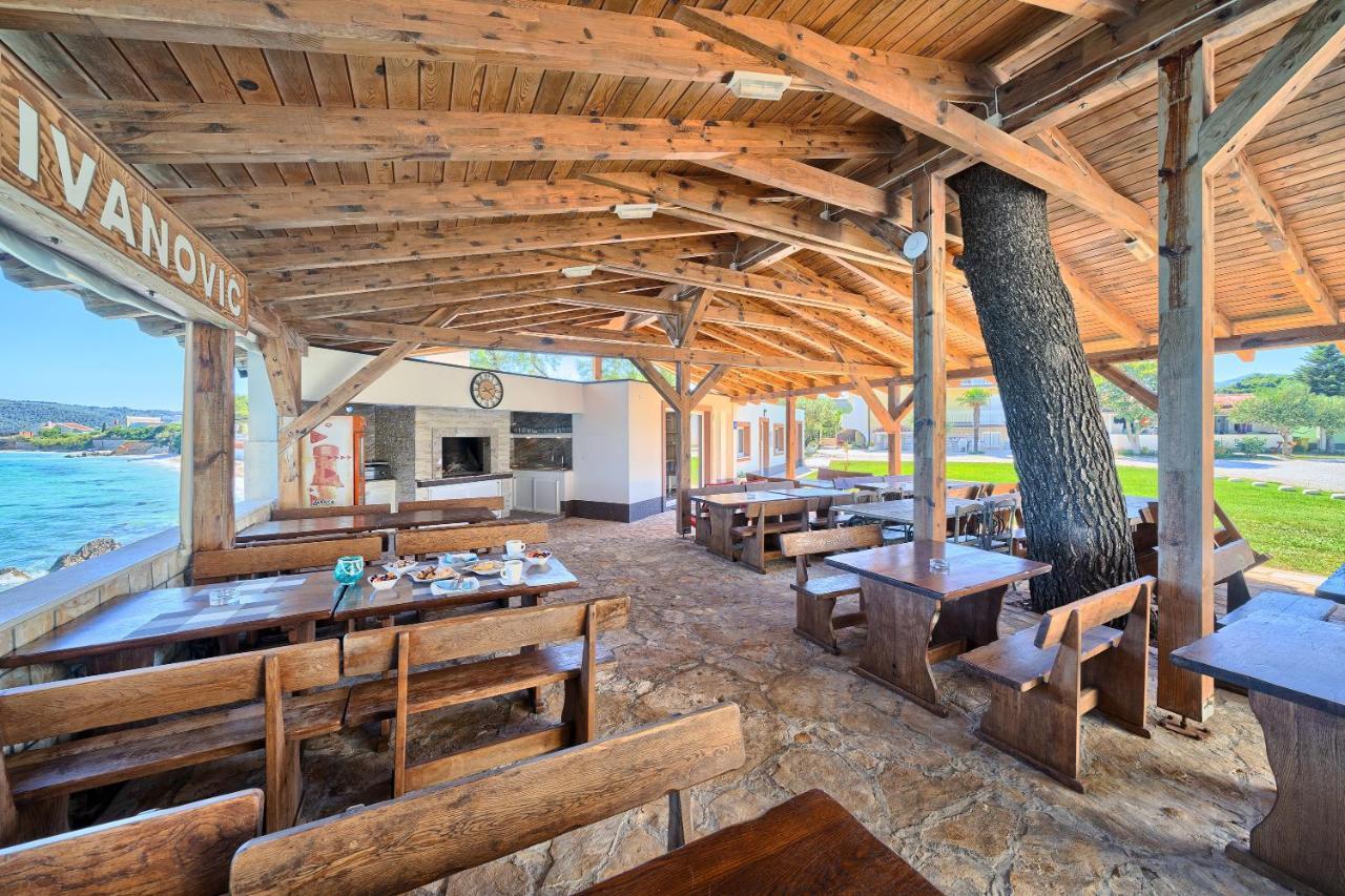 Apartments & Bungalows Ivanovic Kaštela Екстериор снимка