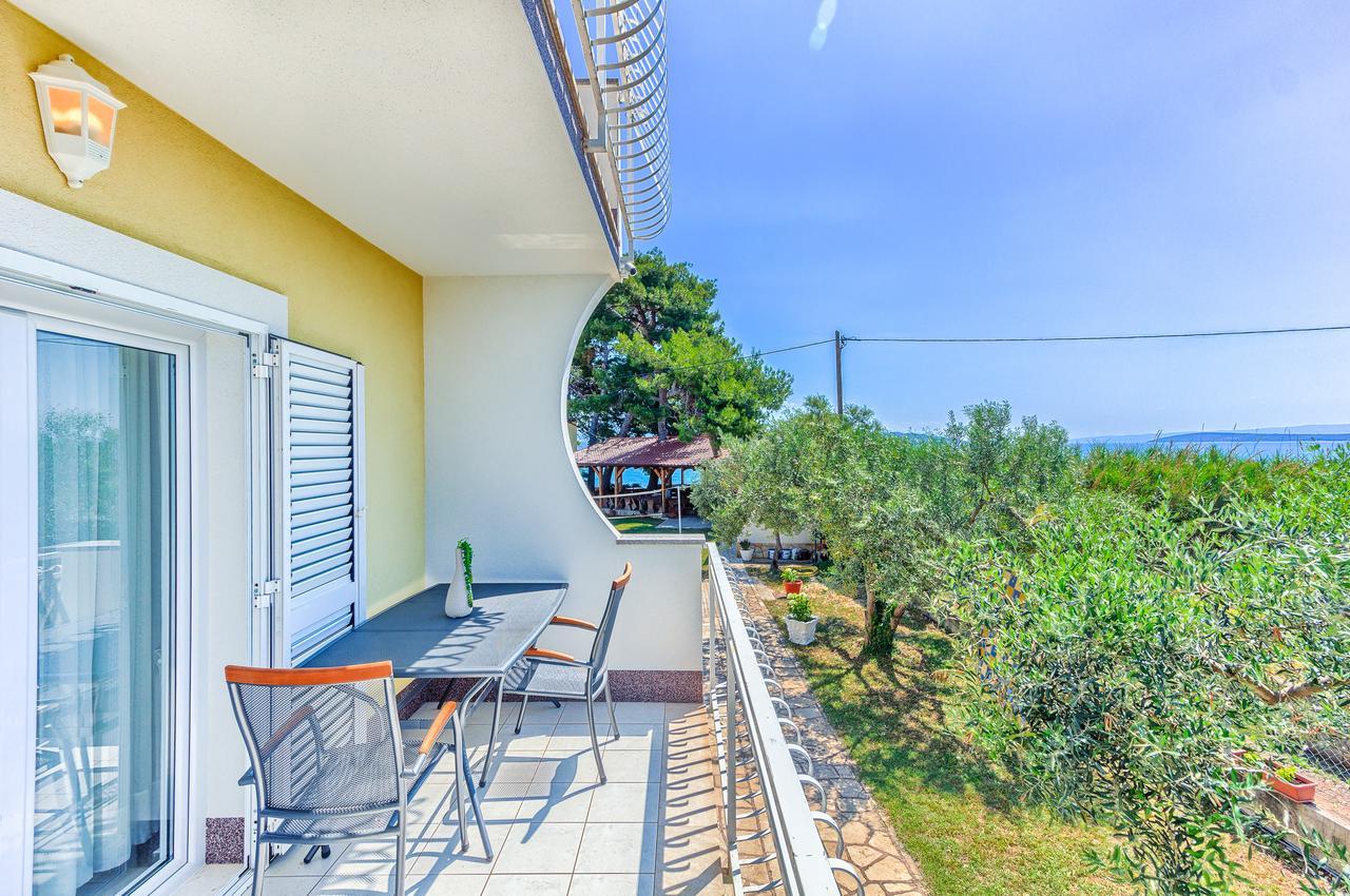 Apartments & Bungalows Ivanovic Kaštela Екстериор снимка